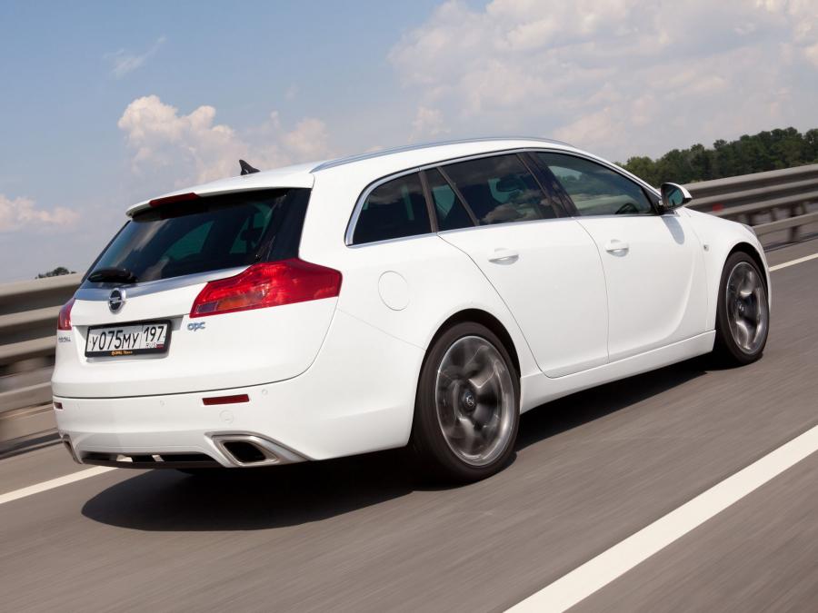  Opel Insignia OPC Sports Tourer 2009 года  (фото 26 из 49)